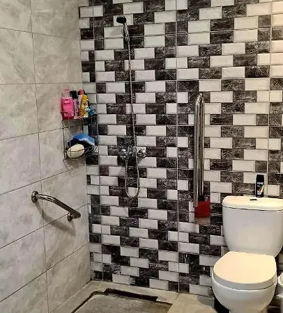 Jack Daniel Friends 아파트 팔리라키