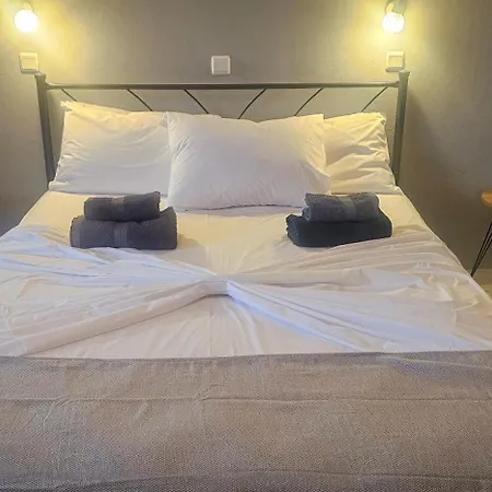 Jack Daniel Friends アパート ファリラキ