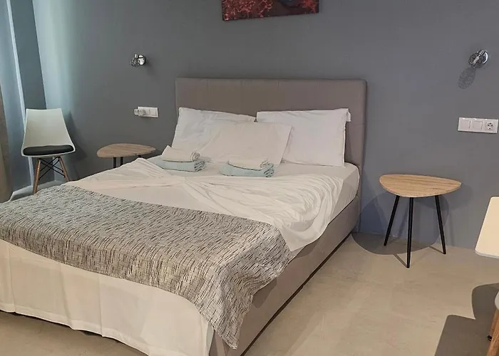 Апартаменты Jack Daniel Friends *