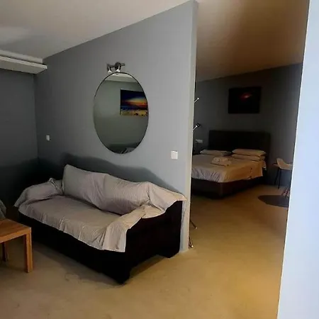 Jack Daniel Friends Apartment *
