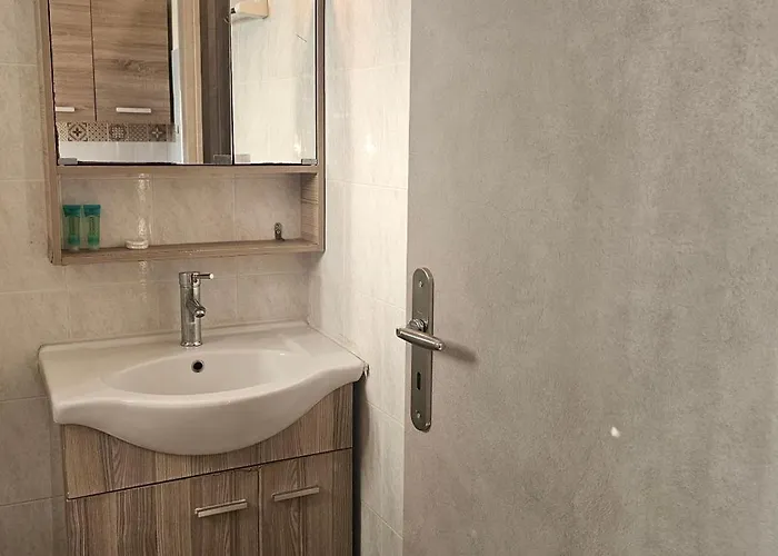 Jack Daniel Friends * Faliraki