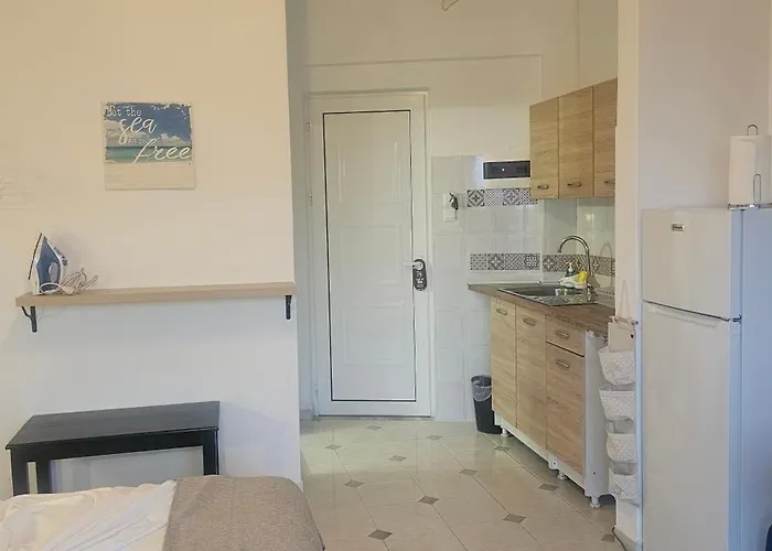 Jack Daniel Friends * Faliraki